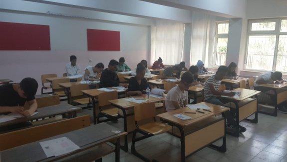 Haftasonu Liselere Geçiş Sınavı ve İlköğretim-Ortaöğretim Bursluluk Sınavı Yapıldı